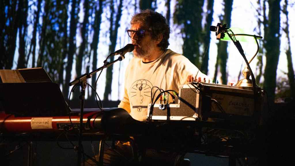 Iván Ferreiro durante un concierto en el Palau de la Música de Barcelona.