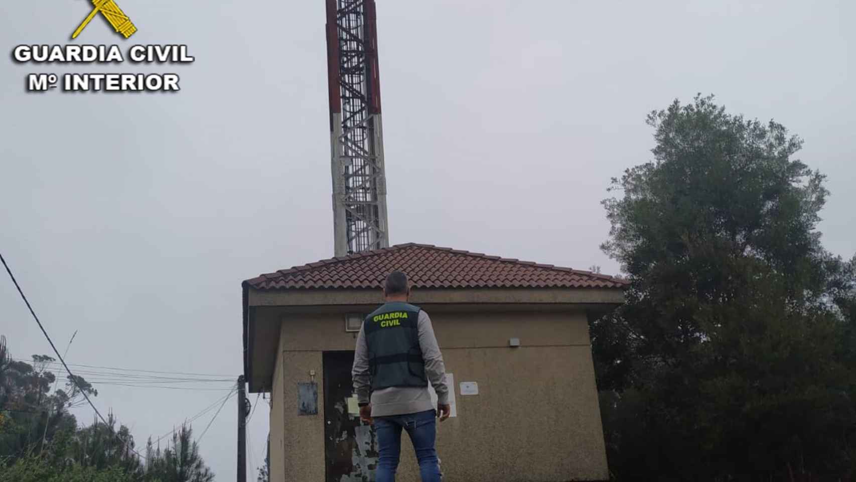 La Guardia Civil esclarece 31 robos en repetidores de telefonía en las provincias de Pontevedra y Ourense