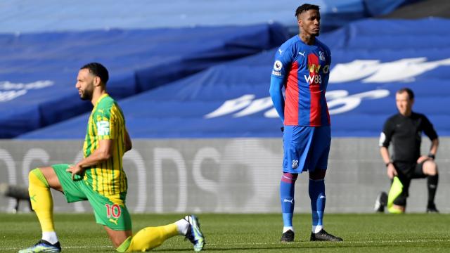 Zaha se niega a arrodillarse antes de su partido de Premier contra el West Bromwich Albion