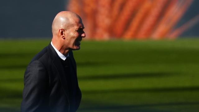 Zinedine Zidane, en la banda del Alfredo Di Stéfano