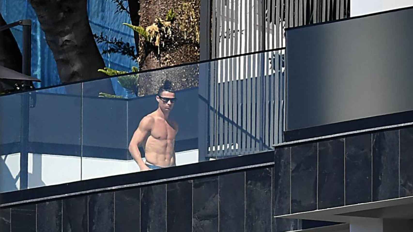Cristiano Ronaldo, en su mansión de Funchal