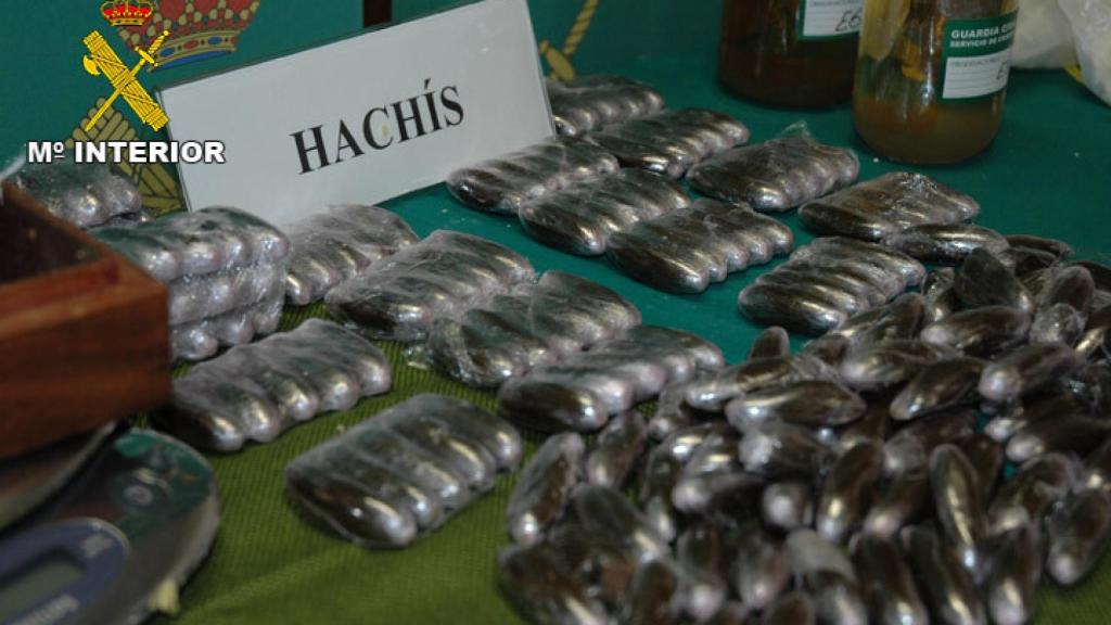 Incautación de hachís por parte de la Guardia Civil.