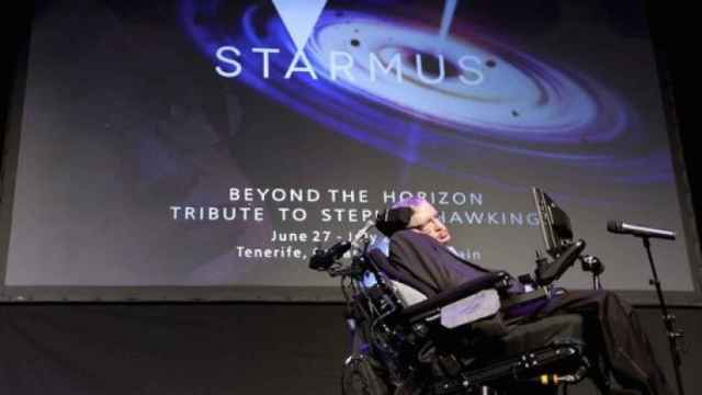 Stephen Hawking durante su conferencia, 'Breve historia de mi vida', en el Festival Starmus / SINC
