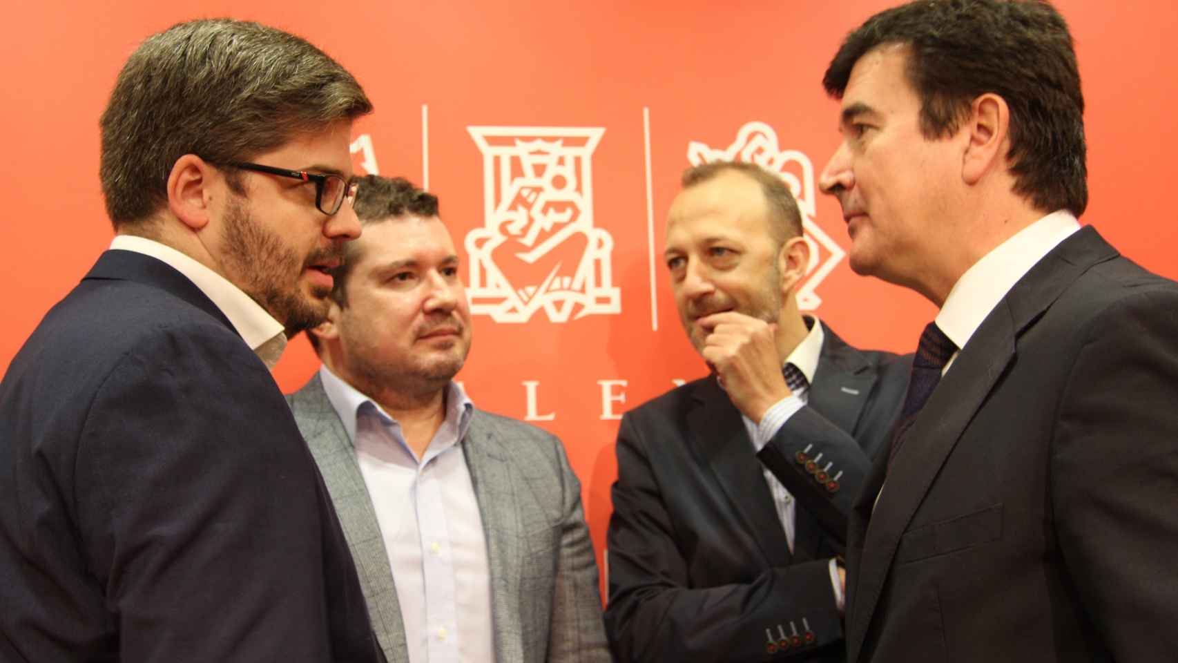Fran Hervías y Emilio Argüeso (izquierda) junto a Alexis Marí y Fernando Giner en una imagen de archivo. EE