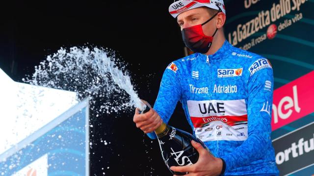 Tadej Pogacar, en el podio de la Tirreno - Adriático