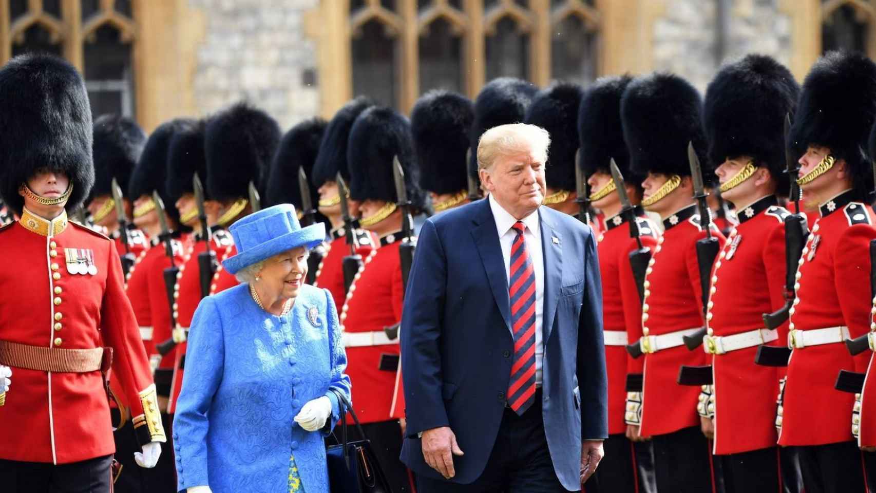 Donald Trump junto a Isabel II durante su primera visita oficial al Reino Unido en 2018.