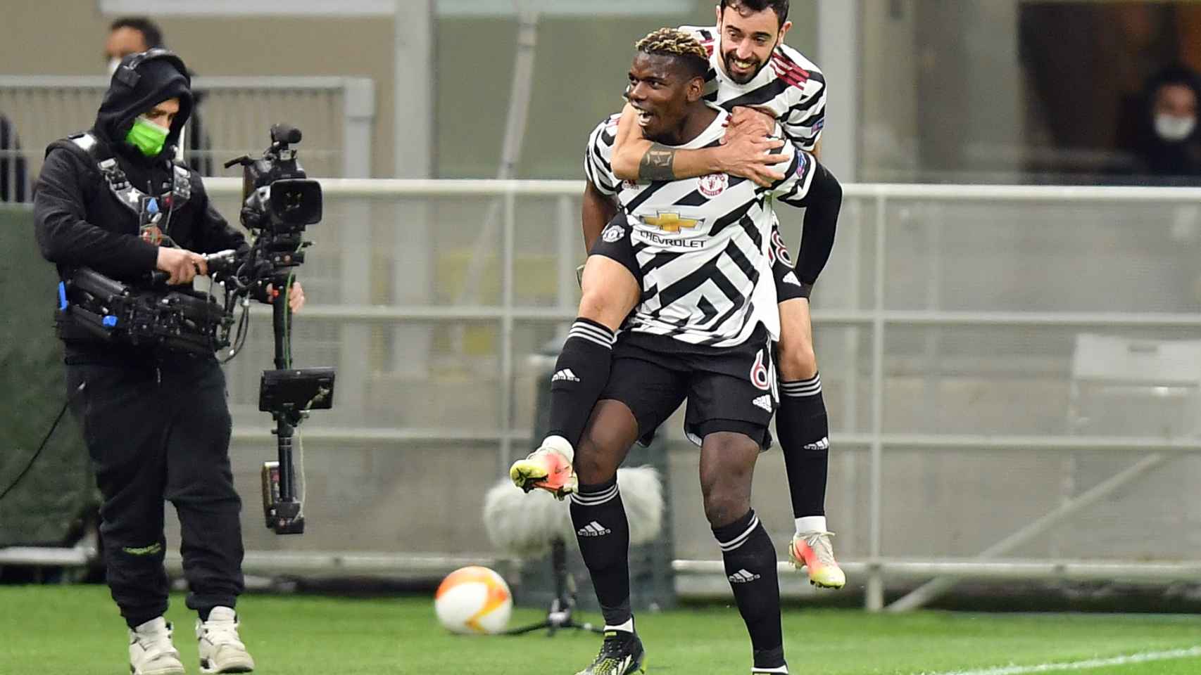 Pogba celebra un gol con el Manchester United en la Europa League