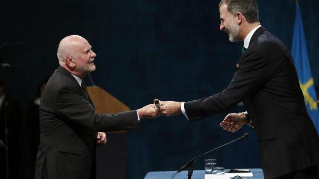 Adam Zagajewski es galardonado con el Premio Princesa de Asturias de las Letras en 2017.