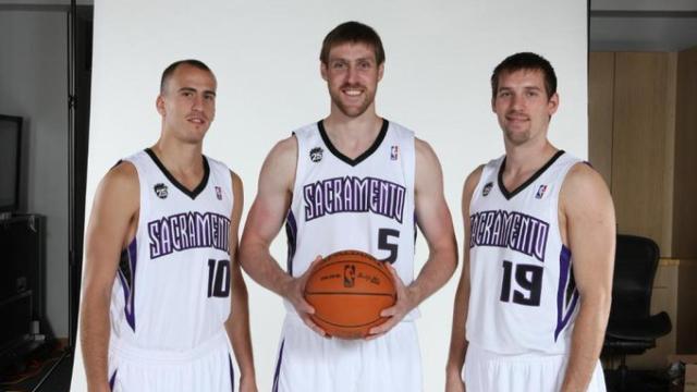 Sergio Rodríguez, Nocioni y Udrih, con los Sacramento Kings