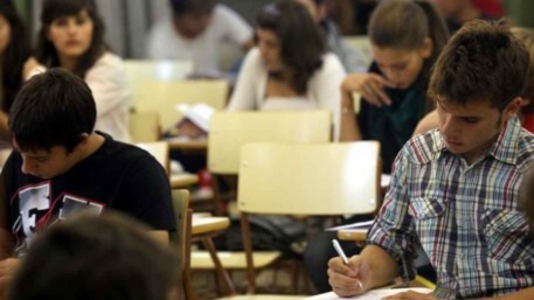 Alumnos durante un examen en la Comunidad Valenciana antes de la pandemia. GVA