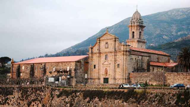 Monasterio de Santa María de Oia.
