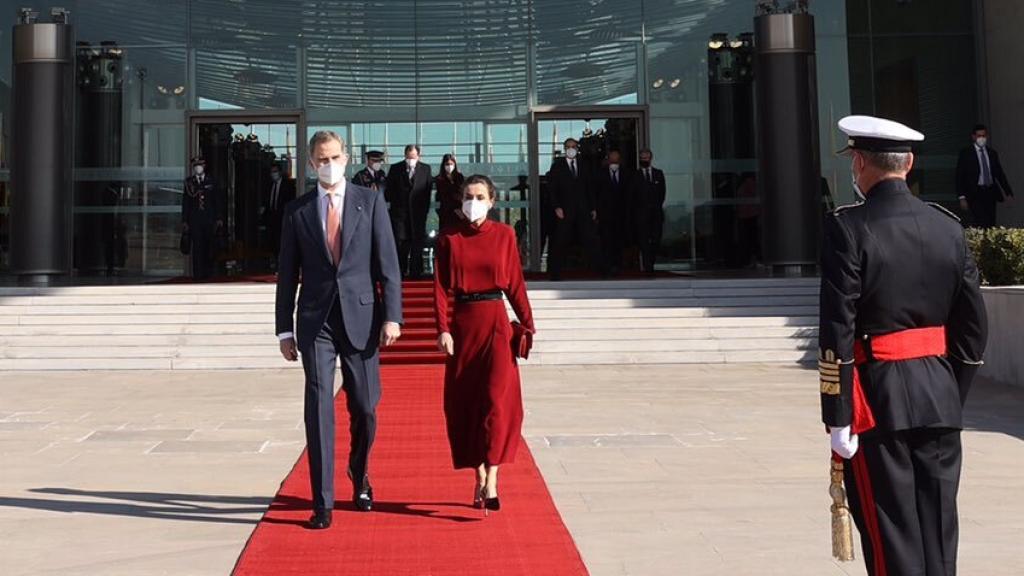 El 'outfit' de la Reina para su viaje de Estado a Andorra.