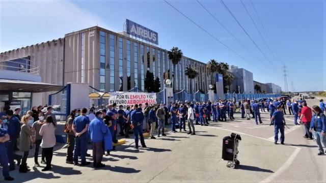 Concentración de los trabajadores de Airbus en Puerto Real (Cádiz)