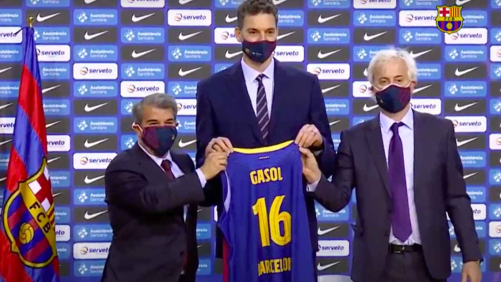 Pau Gasol en su presentación con el Barça