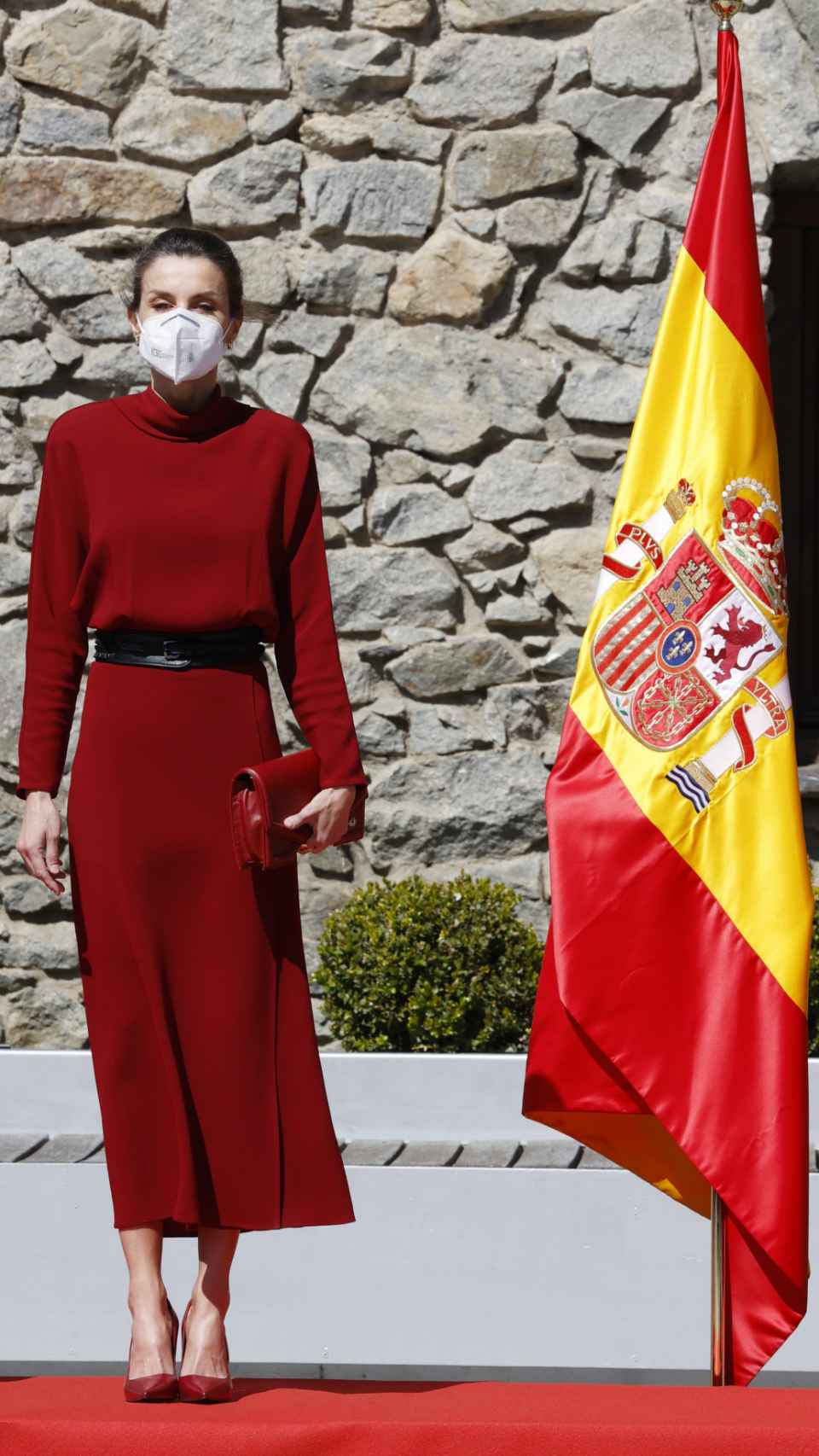 Letizia con un 'look' en color rojo, durante un acto en el Principado de Andorra.