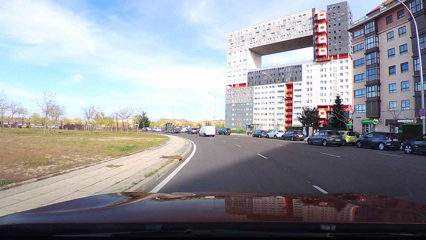 Imagen tomada por el autor de esta noticia con la cámara de Citroën en los alrededores de Madrid.