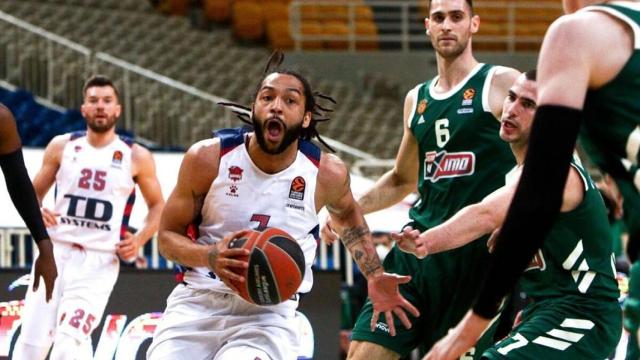 Henry, durante el Panathinaikos - TD Systems Baskonia de la Euroliga