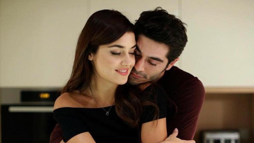 Hande Erçel y Burak Deniz en 'Hayat: amor sin palabras'