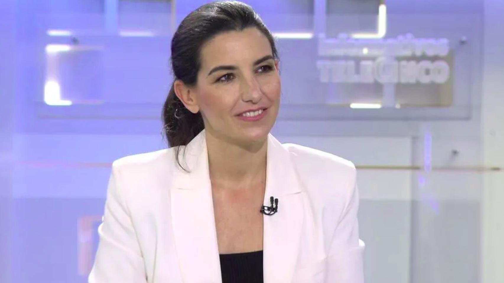 Rocío Monasterio durante su entrevista con Pedro Piqueras.