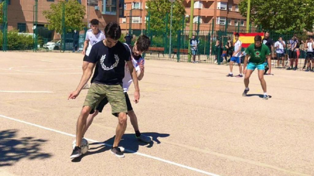 El primer campeonato de fútbol organizado por Bastión Frontal.