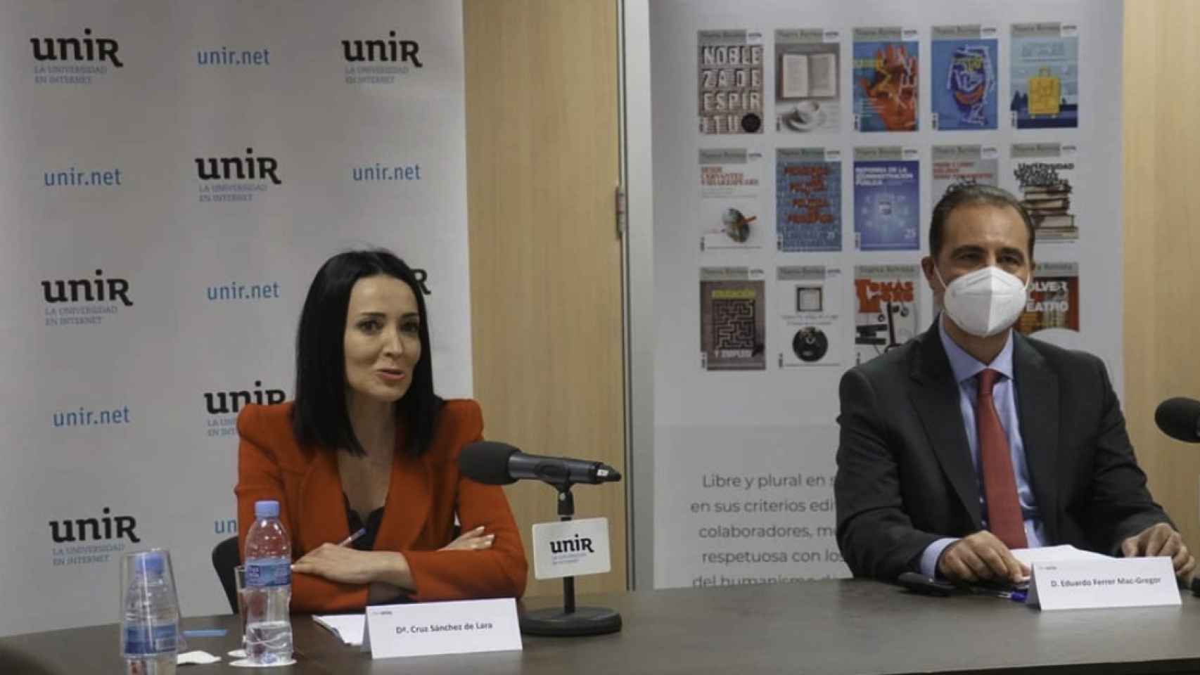 Cruz Sánchez de Lara junto a Eduardo Ferrer, expresidente de la Corte IDH.