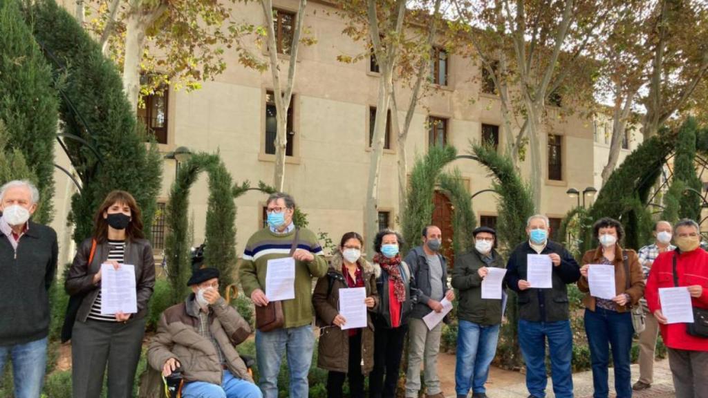 Representantes de las ONG que han rechazado la iniciativa.