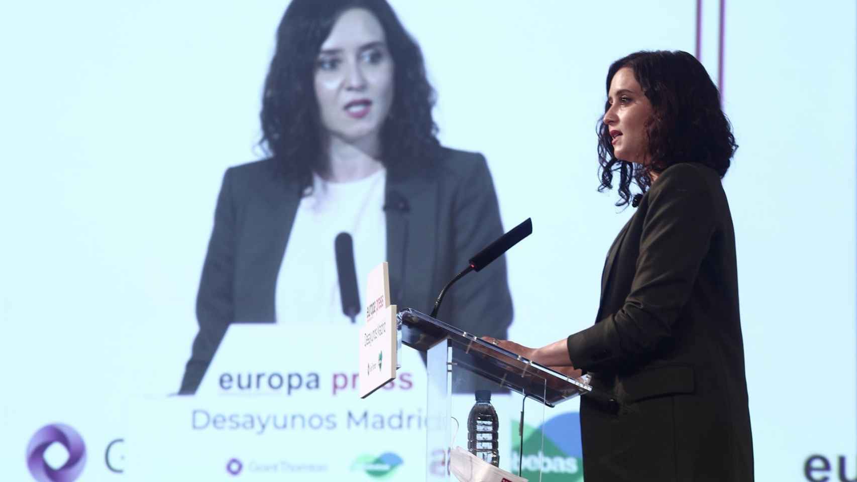 La presidenta de la Comunidad de Madrid, Isabel Díaz Ayuso, este lunes en el Desayuno Informativo de Europa Press.