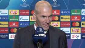 Zidane, en zona mixta