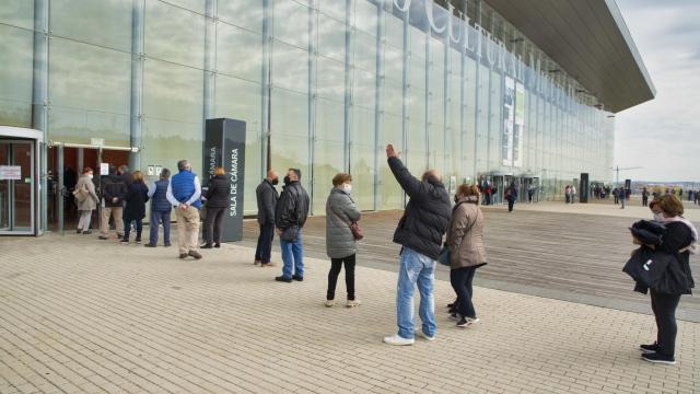 Reanudación de la vacunación en el Miguel Delibes 6