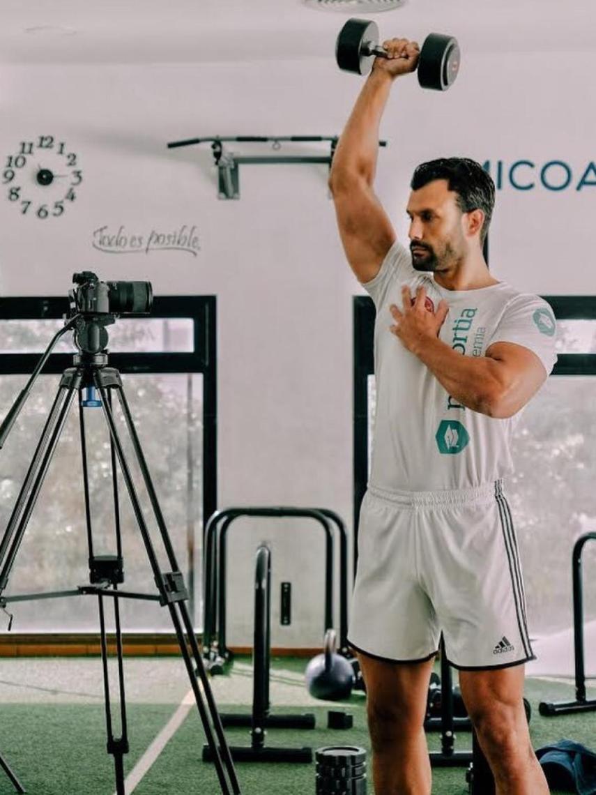 Jorge Pérez, ejerciendo de preparador físico en la academia de Prefortia, uno de sus trabajos actuales.