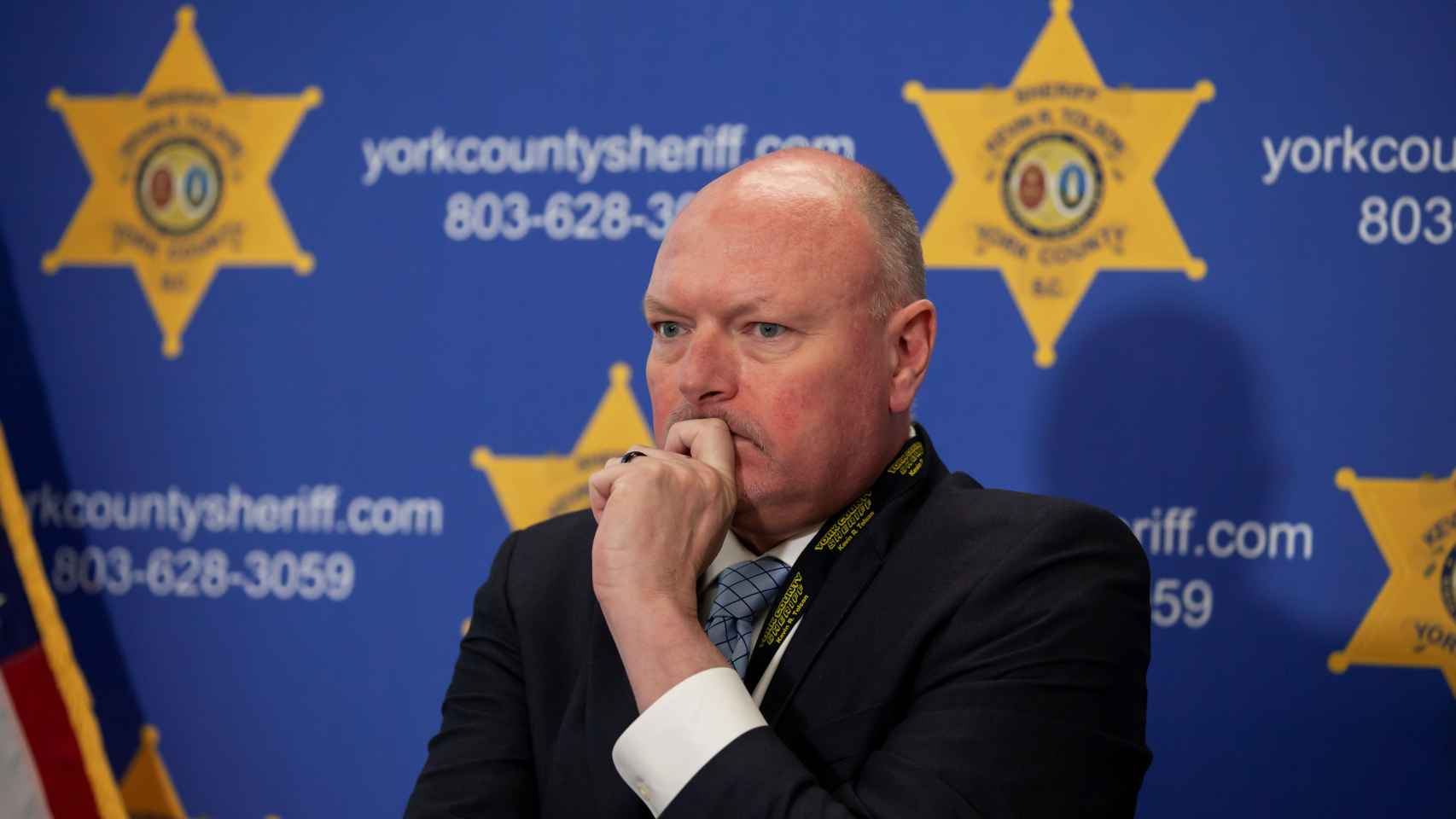 El sheriff del condado de York informando del caso de Phillip Adams
