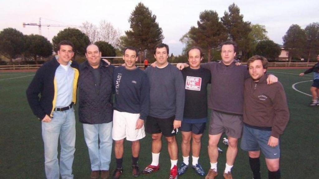 José Luis Martínez-Almeida, en un partido de futbol hace unos años.