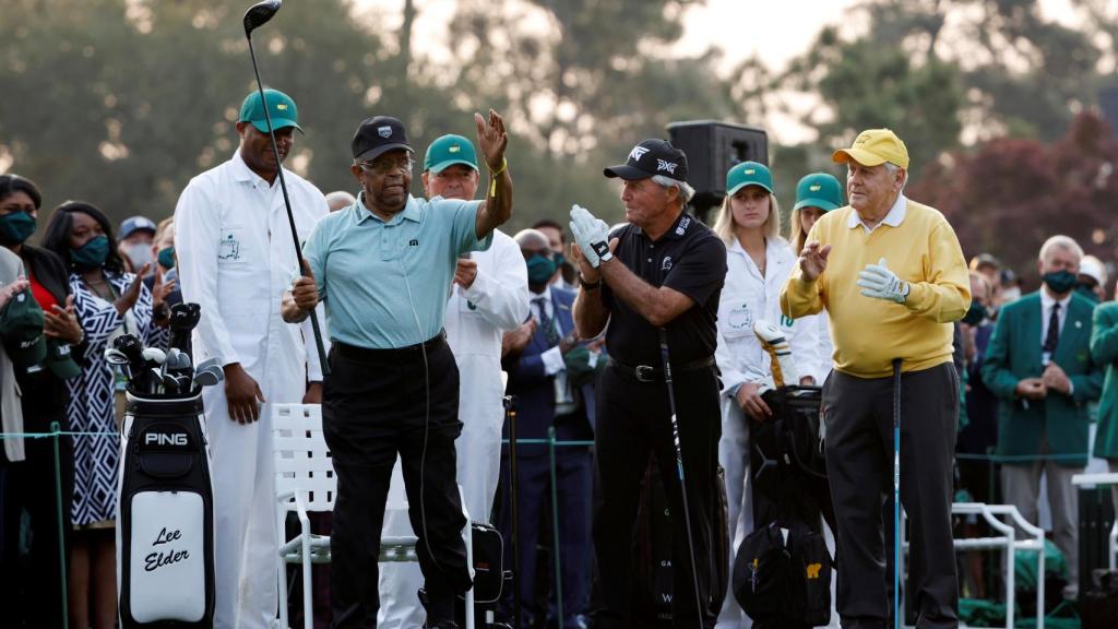 Lee Elder junto a Player y Nicklaus en el Masters de Augusta 2021