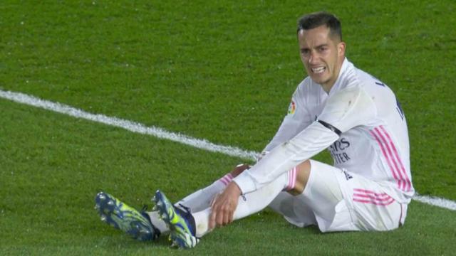 Lucas Vázquez dolorido en el césped