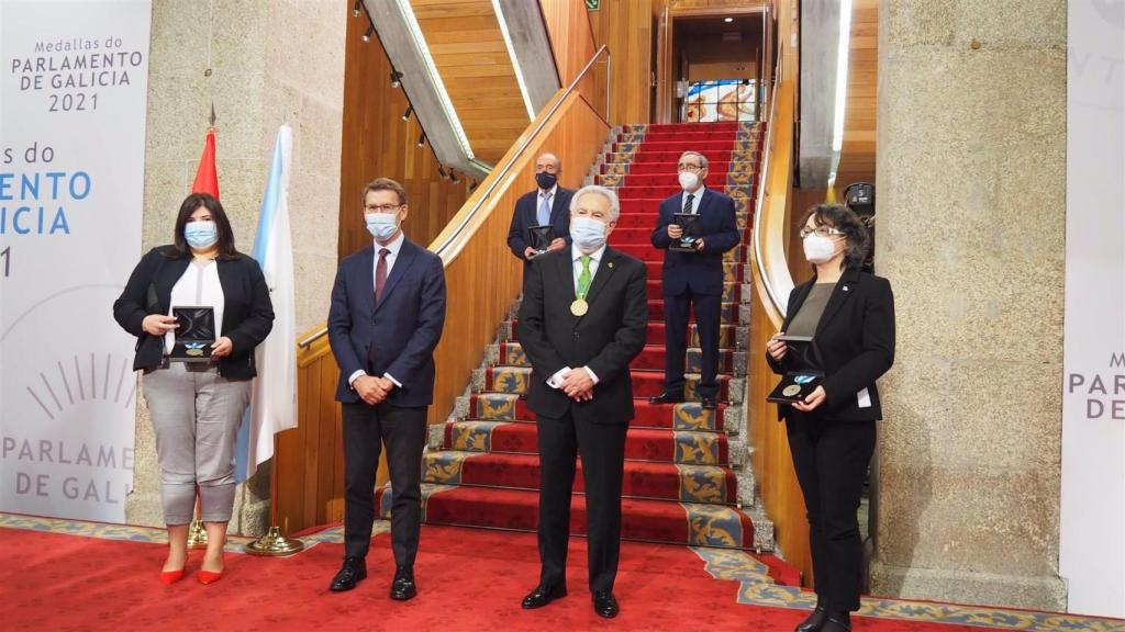 Entrega de Medallas del Parlamento de Galicia a la Fundación Vincente Risco, Castelao, Losada Diéguez y Otero Pedrayo.