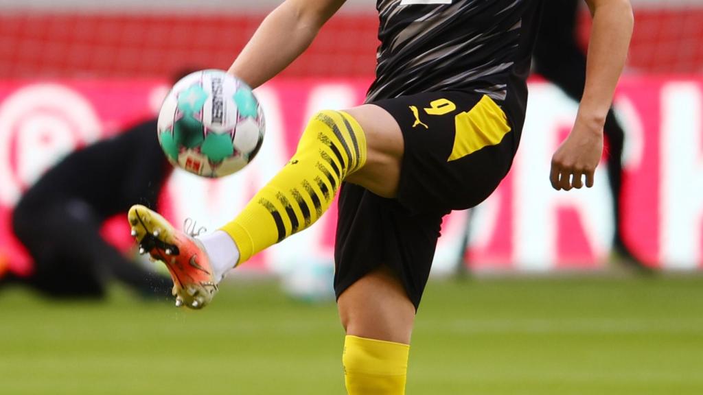 Erling Haaland, calentando antes de un partido