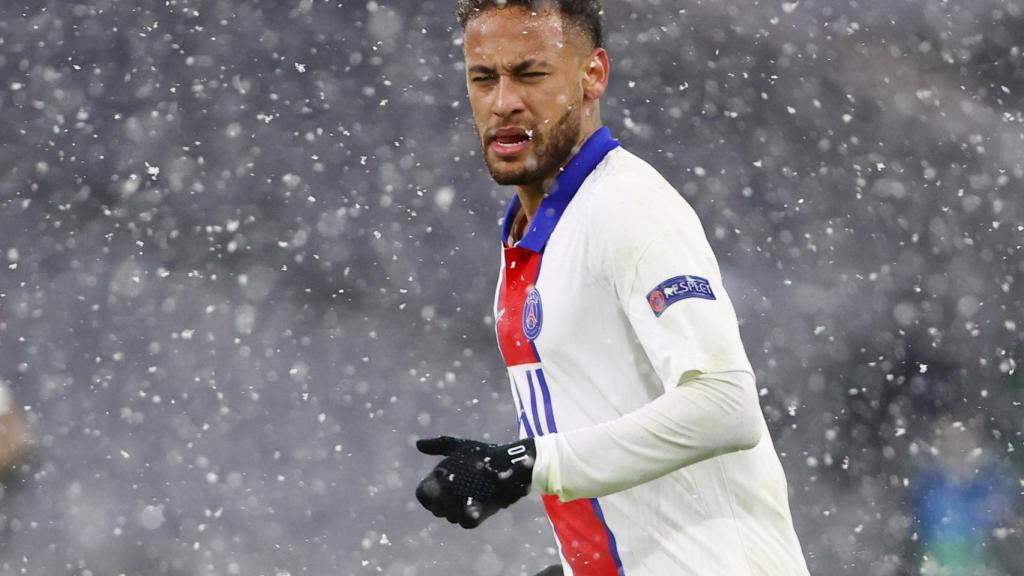 Neymar Jr. durante un partido de Champions League con el PSG