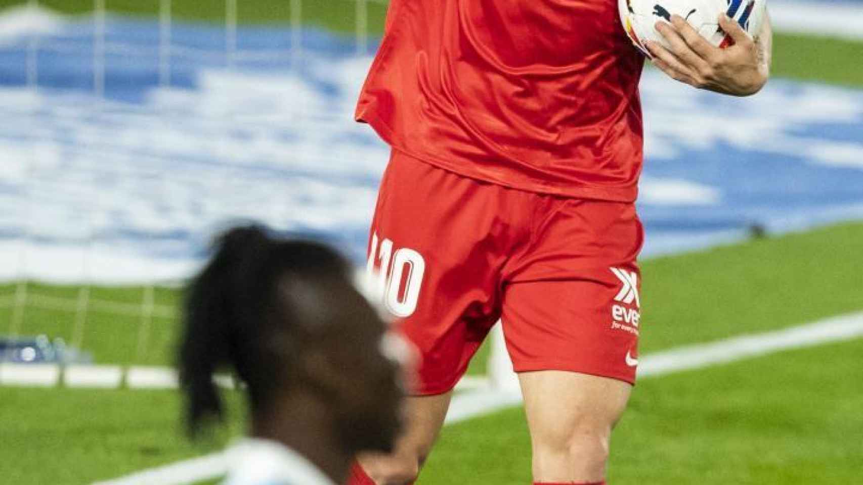 Ivan Rakitic celebra un gol con el Sevilla en La Liga 2020/2021