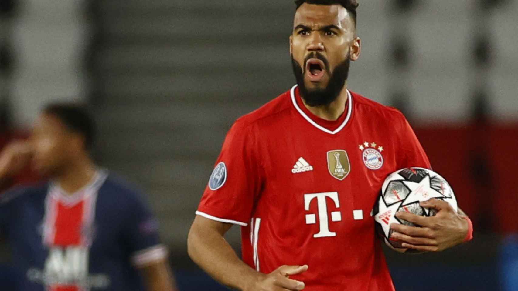 Choupo-Moting celebra su gol con el Bayern Múnich en París