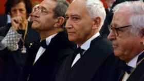 Fernando Marin, en el centro, junto a su hermano Francisco y el expresidente de la Sala Quinta, Ángel Calderón./