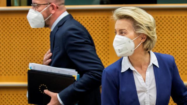 Charles Michel y Ursula von der Leyen, durante su comparecencia en la Eurocámara este martes