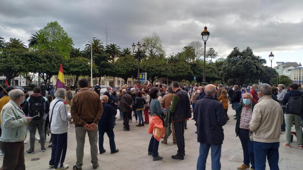 Reclaman en una concentración en A Coruña un referéndum sobre la república