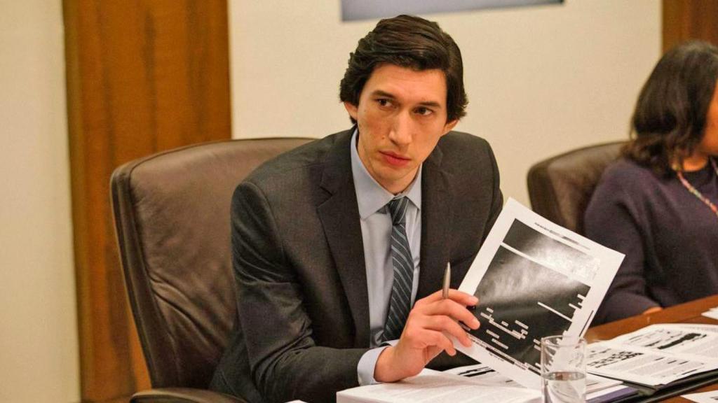 Adam Driver investiga a su gobierno en 'The Report'.