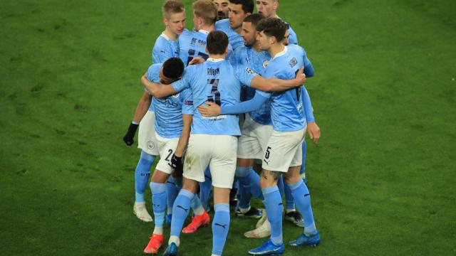 Los jugadores del Manchester City celebran un gol