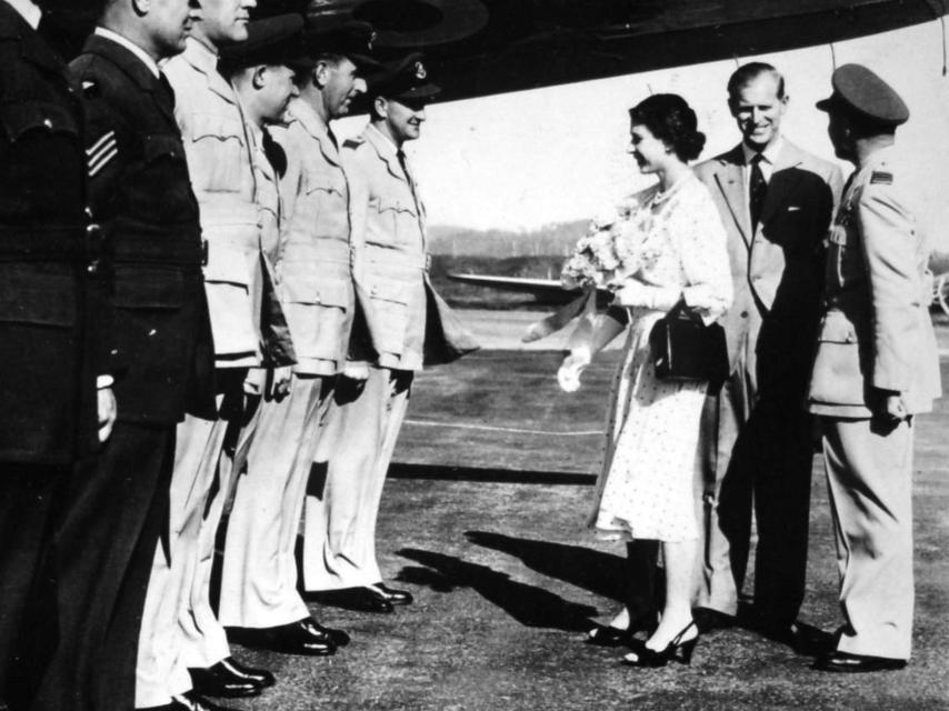 La reina Isabel II y el duque de Edimburgo.