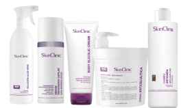 Varios productos de SkinClinic en un montaje de EL ESTILO.