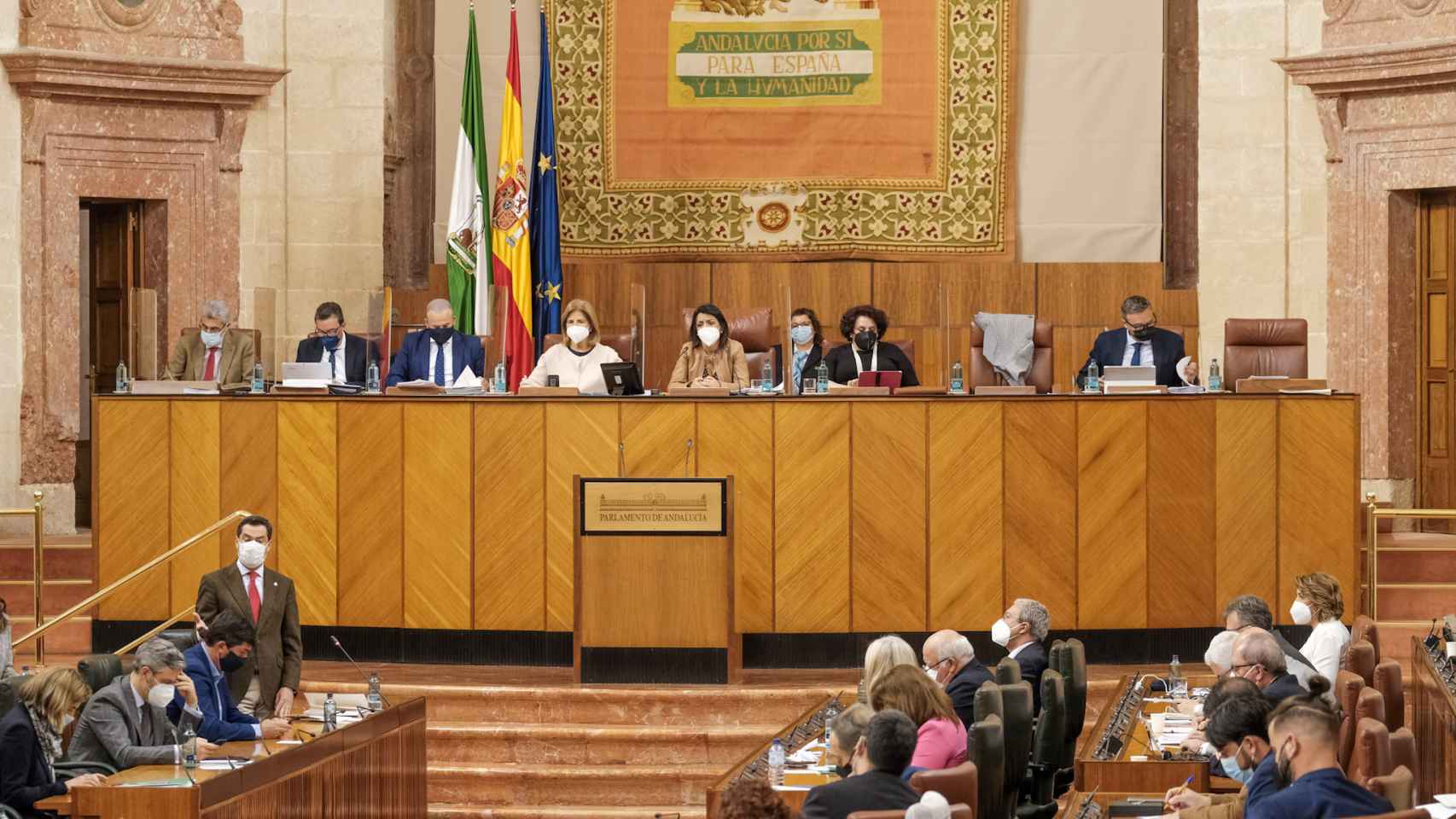 El presidente de la Junta de Andalucía, Juanma Moreno, en el Parlamento andaluz.