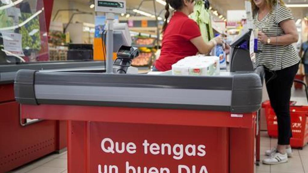 Dia logra ventas de 1.600 millones hasta marzo, un 7,3% menos