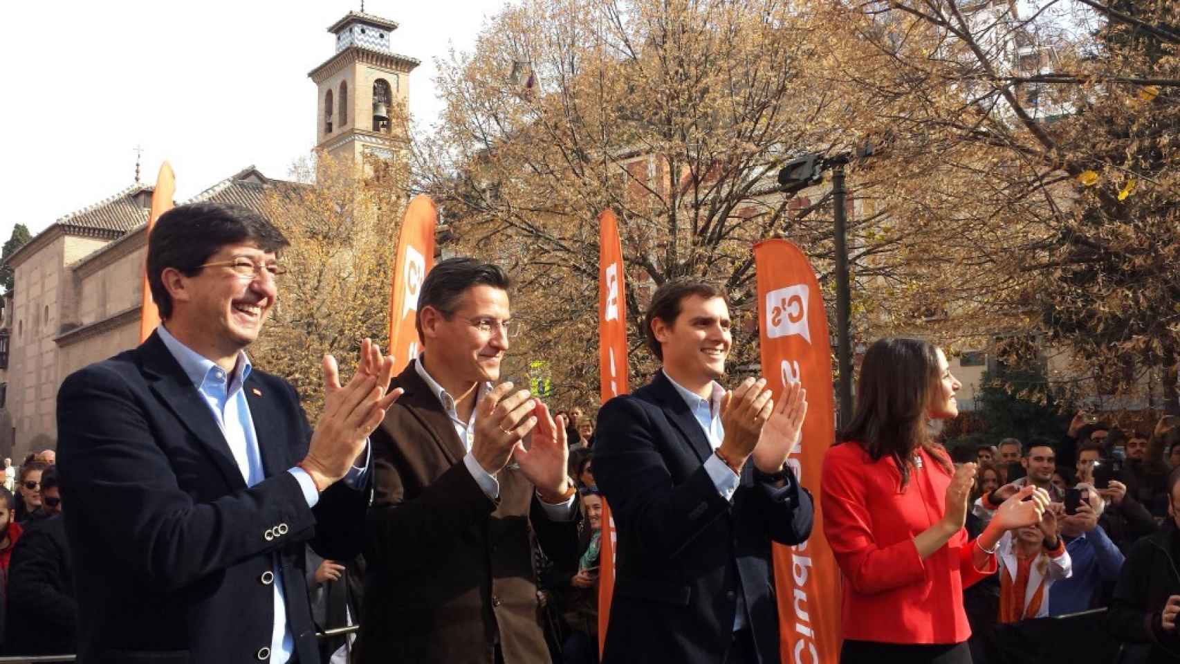 El alcalde de Granada junto a Juan Marín, Albert-Rivera e Inés Arrimadas en la campaña electoral de 2015.-Granada Cs