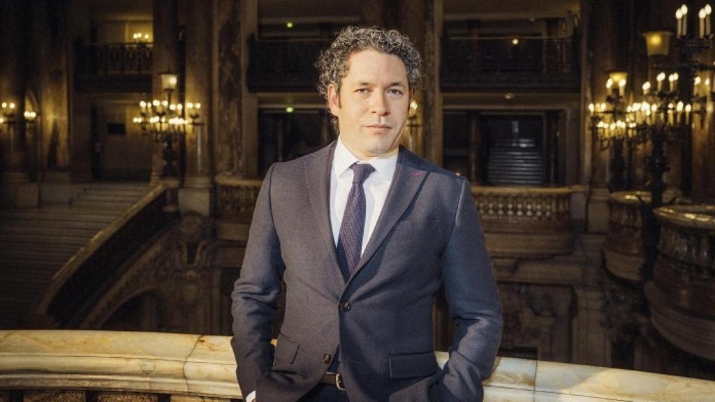 Dudamel en la Ópera de París. Foto: Julien Mignot